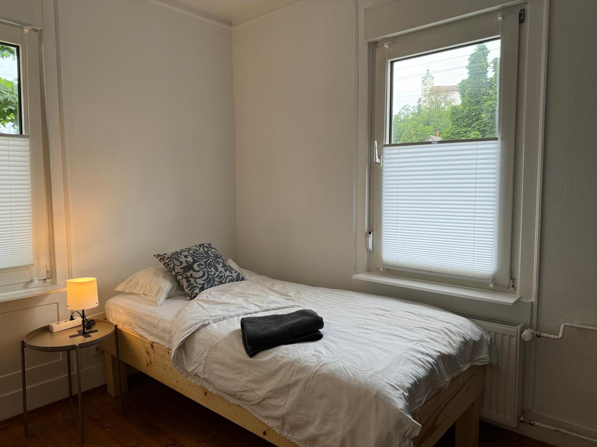 90Qm 4-Zimmer-Wohnung - Apartment Friedrichstrasse Файгінген-ан-дер-Енц Екстер'єр фото